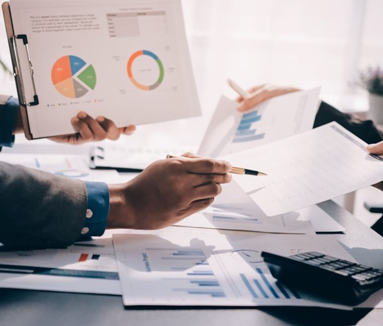 Recht op alle voordelen uit aandelen is aanmerkelijk belang